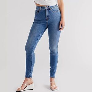 Free People CRVY High-Rise Super Skinny Jeans